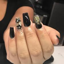10 diseños de uñas para san valentin 1001 consejos. Nails By Nicole Unas Acrilicas Negras Con Brillos Y Facebook