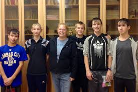 Bleues ou bleus, on applique exactement nos mêmes grilles d'analyse Vk Boys Stephanie Has Known For 7 Years Children S Hopechest