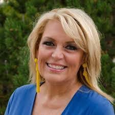 Erin Rausch's Instagram, Twitter & Facebook