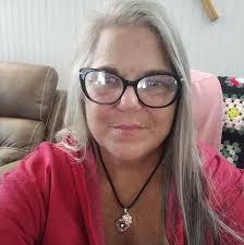 Do police officers need to be US citizens?