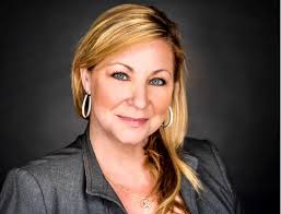 Debra Nye's Instagram, Twitter & Facebook