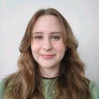 Robyn Malloy's Instagram, Twitter & Facebook