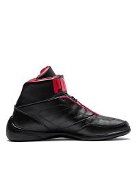 The scuderia ferrari men's shoe line is inspired by the elegance and sinuosity of the red par excellence, obviously also presenting models in the characteristic ferrari. Buy Black Casual Shoes For Men By Puma Online Ajio Com