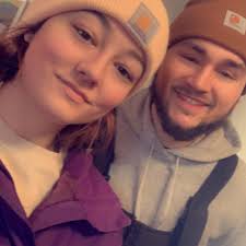 What are good golf bag and putter options for a beginner in Crowley, LA?