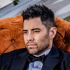 Awesome to see #SellingYourExpertise (Wiley) at the #Cornell bookstore  during my visit for my class reunion this past weekend!