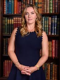 Kate winslet has revealed that her daughter mia threapleton was able to slip under the radar and follow in her mother's acting footsteps without people knowing the pair are related. Kate Winslet Wie Ist Es Sex Mit Einer Frau Zu Simulieren Annabelle