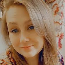 Kelly Dentler's Instagram, Twitter & Facebook