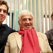Affectée, brigitte macron n'a pas hésité à aller rendre visite à la famille belmondo, comme le rapporte le parisien. Photos Victor Petit Fils De Jean Paul Belmondo Fete Ses 23 Ans En Famille Gala