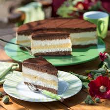 Himmlische torten von den uplengener landfrauen erprobte. Drei Tage Torte