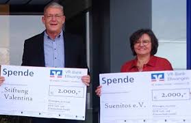 Musterscheck für spendenübergabe kostenlos / scheck vektor kostenlos 64 239 gratis downloads kostenlose rechnung muster für jeden bedarf. Firma Esw Uberreicht Grossen Scheck Stiftung Valentina