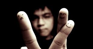 Download lagu mp3 & video: 5 Lagu Barat Tentang Cinta Segitiga Menyentuh Hati