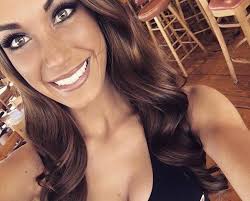 Alyssa of HOOTERS in Dayton, OH