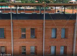 Residente a parigi, è considerato uno degli architetti più influenti, prolifici e attivi a livello internazionale del xx e xxi secolo, vincitore di numerosi premi, tra cui il premio pritzker consegnatogli dal presidente degli stati uniti bill clinton alla casa bianca nel 1998 e della medaglia d'oro aia nel 2008. Zintek For The Children S Surgical Hospital In Entebbe