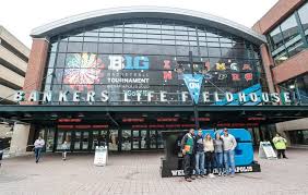 The big ten tournament wraps up sunday, march 17, leading up to the selection sunday show that evening. Big Ten Decides To Play Remaining Tournament Games Without Fans