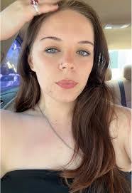 Marie Runyon's Instagram, Twitter & Facebook