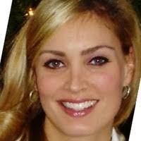 Liz Hendrix's Instagram, Twitter & Facebook