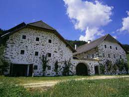Vor mehr als 1 monat immobilienscout24.at. Steinbloss Stil Wikipedia