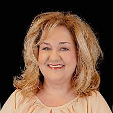 Real Estate agent near Aurora, OH 44202