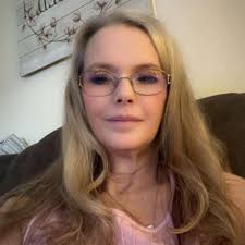 Who can recommend a seamstress for hemming jeans?