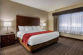 With great amenities and rooms for every budget, compare and book your appleton hotel today. Hotels In Green Bay Wi Choice Hotels