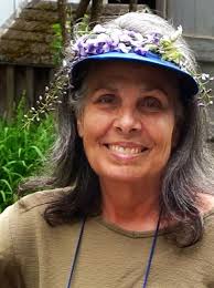 Artist paints icons of endangered species to 'foster ecological conversion' 