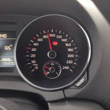 Rotes Ausrufezeichen Golf5 Tacho