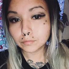 Anna-Marie Molnar (@living_dead_anna) • Threads, Say more