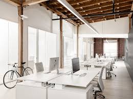 Desain kantor modern minimalis 3 lantai project bangunan kantor ini merupakan project pertama kami dengan fungsi kantor sejak berdirinya perusahaan ini di may 2014 lalu. 6 Inspirasi Desain Ruang Kantor Minimalis Agar Produktivitas Meningkat Drastis