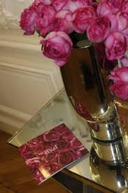 One of the maison's most iconic jewelry motifs since the 1960s, the rose has taken on countless glamorous forms of luxury jewelry. 100 Yves Piaget Rose Ideas Rose Flowers Rose Varieties