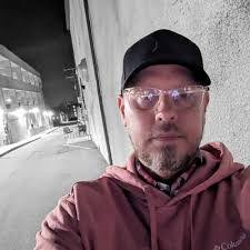 Todd Shahan's Instagram, Twitter & Facebook