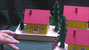 Basteln frühling basteln und selbermachen diy geschenke muttertag basteln mit steinen basteln mit naturmaterialien projektideen steine bemalen holzbretter bemalte steine. Kleine Hauser Aus Holz Selber Basteln Winterdorf Youtube