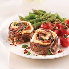 Roulades Et Rosettes De Boeuf 10 Recettes A Essayer Pratico Pratiques Recipe Recipes Confort Food Food