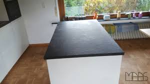 Die Eco Antik Oberflachenbearbeitung Einer Granit Arbeitsplatte Aus Dem Material Nero Assoluto Zimbabwe Http Www Granit Arbeitsplatte Arbeitsplatte Granit