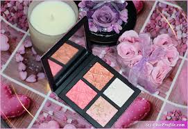 MAC Light Star-Dipped Face Compact Review, Swatches, Makeup Look MAC Light  Star-Dipped Face Compact Review