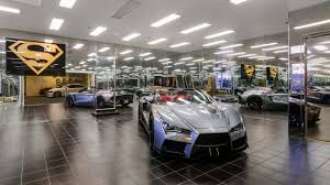 Shaquille o'neal's house is in orlando, fl, and is worth a reported $250 million. Pictures Of Shaquille O Neal S 28 Million Florida Mansion