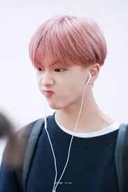 Born in 2002, park ji sung is a member of a south korean boy group nct, under sm entertainment. Nct S Jisung Clowns A Fan For Bad Internet Quality In The Cutest Way Possible Koreaboo