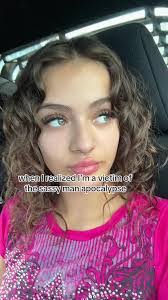 Tiffany Coles's Instagram, Twitter & Facebook