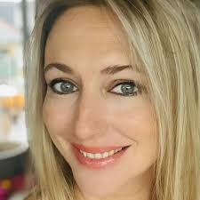 Ali Bastian's cruel cancer diagnosis comes after 'turbulent' times in her  personal life