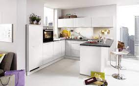 Theke kuche klein unter zuhilfenahme von ein paar änderungen in der nahen küche, werden jene die küche verschludern taking care of business. Weisse Kuche Mit Theke Und Stein Optik Arbeitsplatte Nolte Kuechen Com