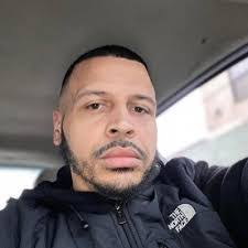 Jason Roane's Instagram, Twitter & Facebook