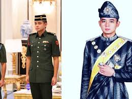 Pemilihan ini dilakukan para keluarga kerajaan malaysia menyusul mundurnya sultan muhammad v belum lama ini. 6 Potret Tengku Hassanal Putra Mahkota Sultan Pahang Malaysia Yang Curi Perhatian Hot Liputan6 Com