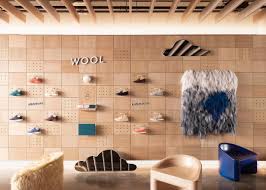 Hey Nyc We Ve Got Some News For You We Just Opened Up Our New Flagship Location At 73 Spring Street Just Around The Corner Allbirds Store Design Brooklinen