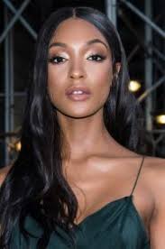 This Celeb Trend Is Already Huge And So Easy To Pull Off Glamorous Makeup Hair Makeup Natural Hair Styles