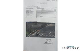 Surat yang juga disebut sebagai surat bentuk lurus ini merupakan kombinasi dari bentuk surat full block style dan semi block style. Ini Bentuk Surat Cinta Dari Pak Polisi