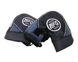 These Oxford Rainseal Muffs Mount To Your Handlebars To Keep Your Hands Warm Dry Even In The Coldest Riding Weather Fahrrad
