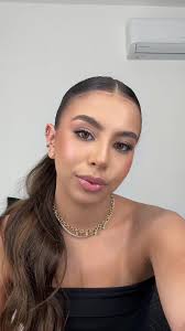 Qual É O Instagram De May Akemi