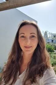 Agent profile for Estelle Smith