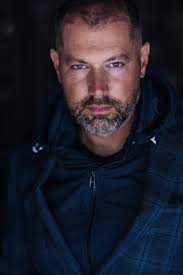 NCIS" Royals & Loyals (TV Episode 2010)