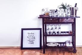 Ikea Hack Vom Forhoja Servierwagen Zur Coolen Hausbar Hausbar Mobel Hausbar Ikea Hack Wohnzimmer