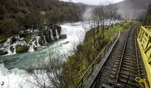 Obuhvata područje kanjonskog dijela gornjeg toka. Pin On Una National Park